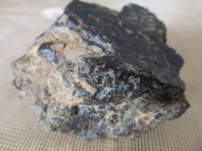 石鐵隕石的私人收購(gòu)價(jià)值探析——兼談西安藝術(shù)品與收藏品市場(chǎng)的獨(dú)特生態(tài)